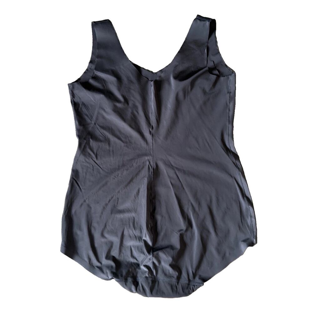 Bali Sz 2XL Black Shaping Bodysuit Firm Control Built In Bra Seamless Sculpting - Picture 2 of 8